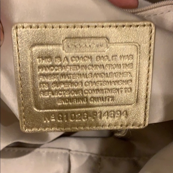 Coach Penelope Metallic Signature Tote XL - Picture 6 of 7